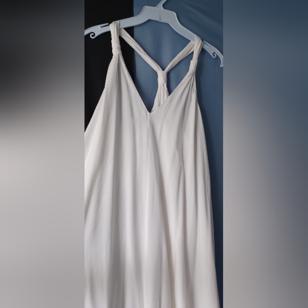 Elegant Cream Sleeveless Dress